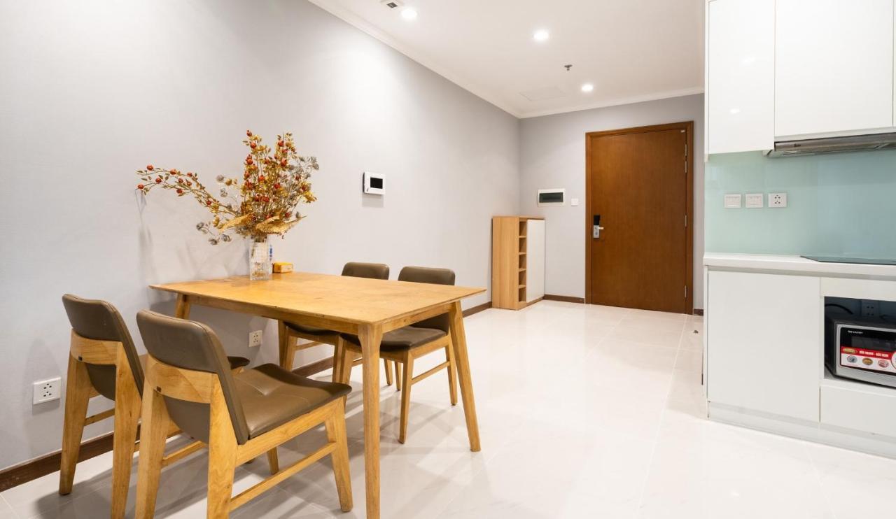 Căn hộ Vinhomes Central Park Luxury For Rent TP. Hồ Chí Minh