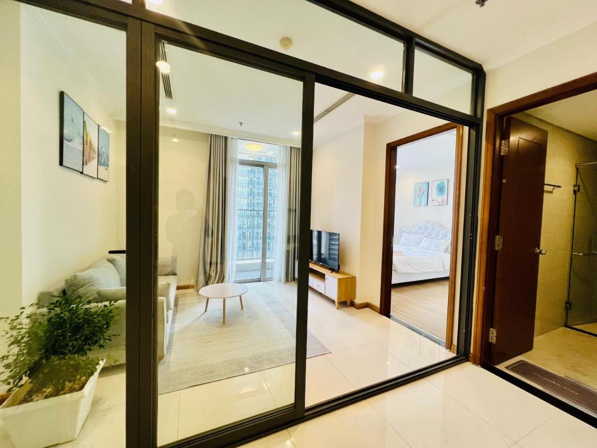 Vinhomes Central Park Luxury For Rent TP. Hồ Chí Minh