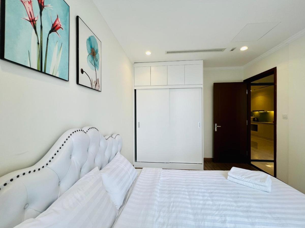 Căn hộ Vinhomes Central Park Luxury For Rent TP. Hồ Chí Minh