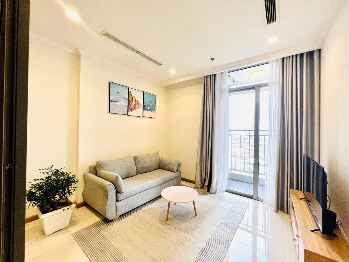 Vinhomes Central Park Luxury For Rent TP. Hồ Chí Minh