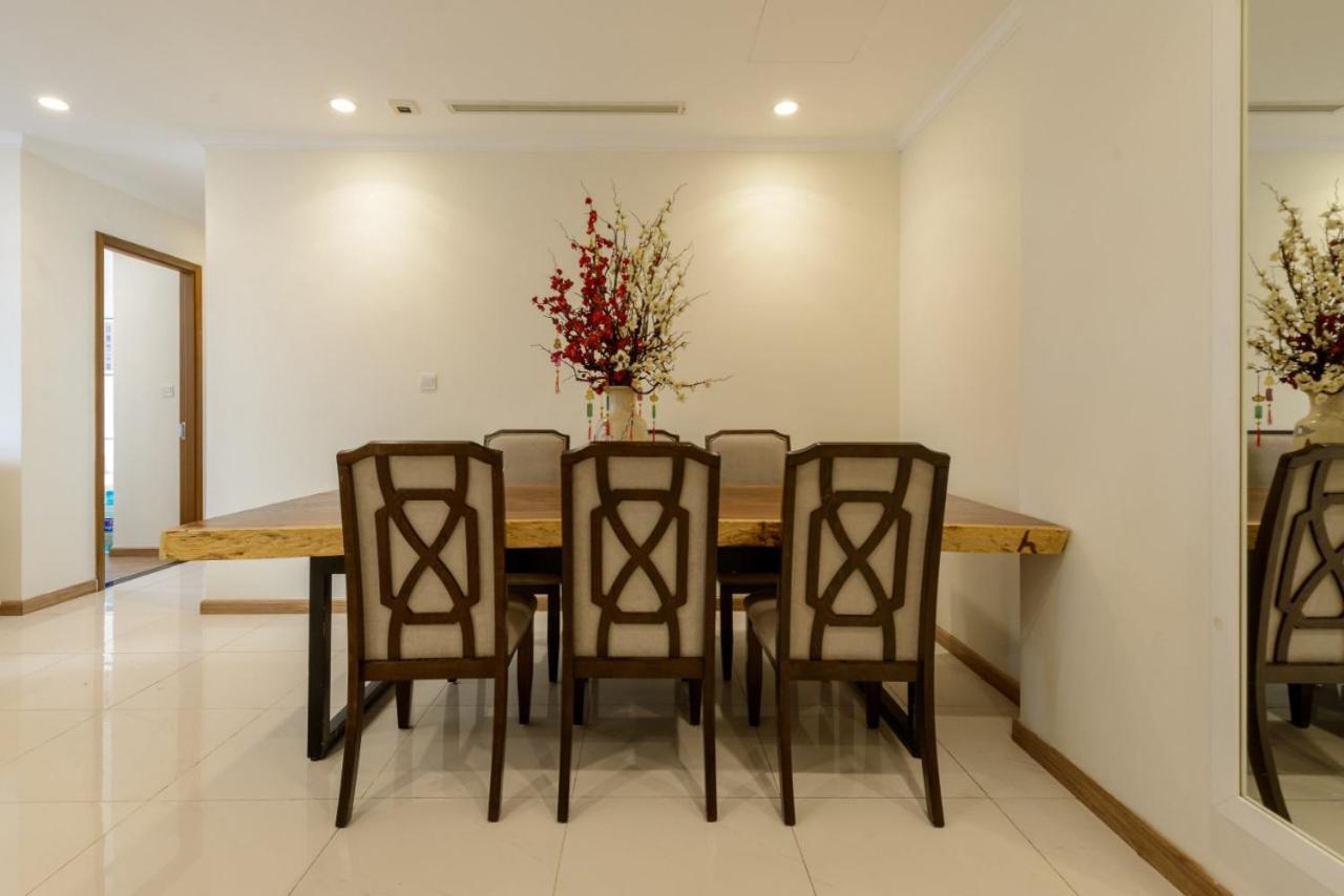 Căn hộ Vinhomes Central Park Luxury For Rent