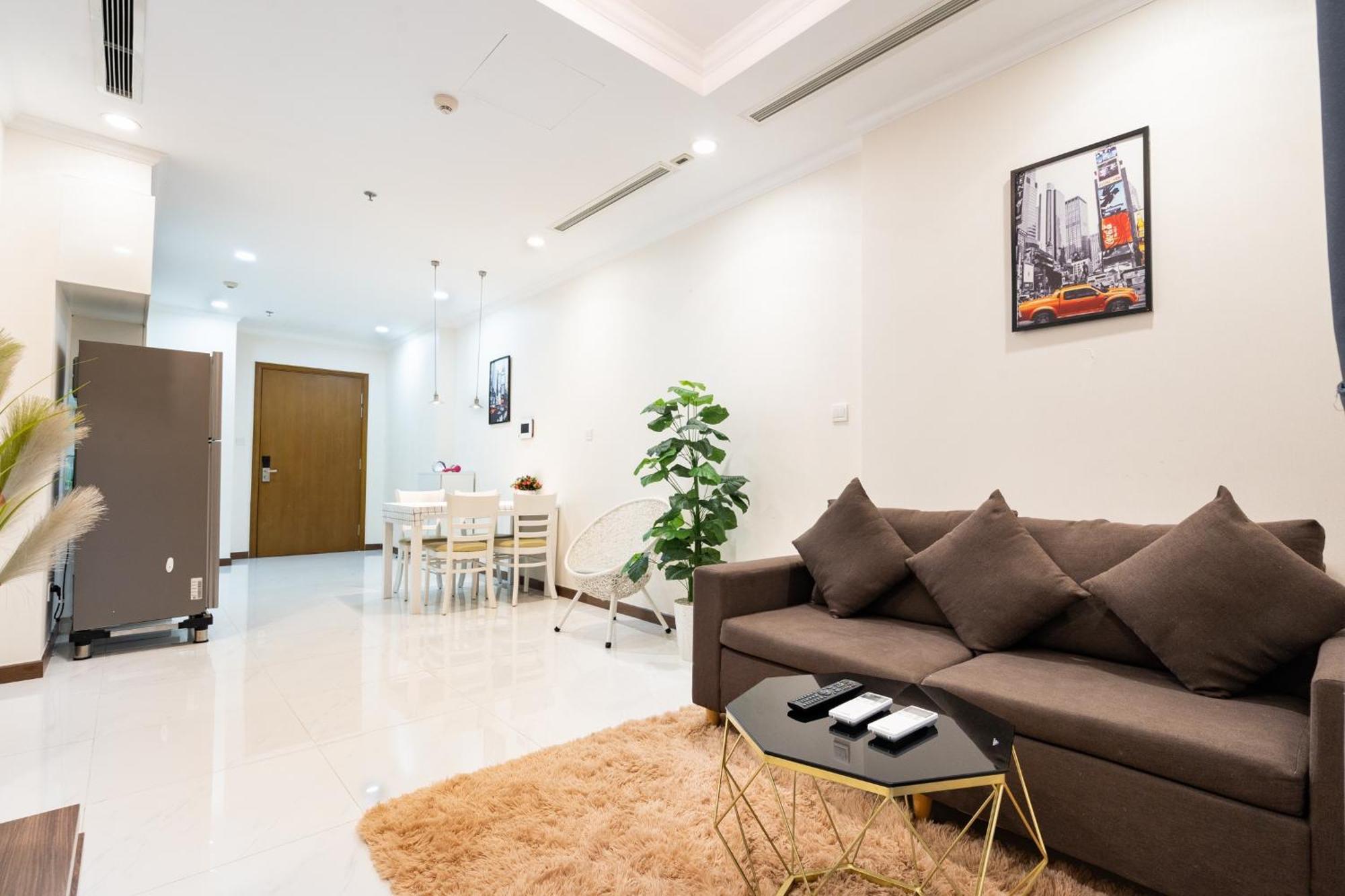 Vinhomes Central Park Luxury For Rent Căn hộ TP. Hồ Chí Minh
