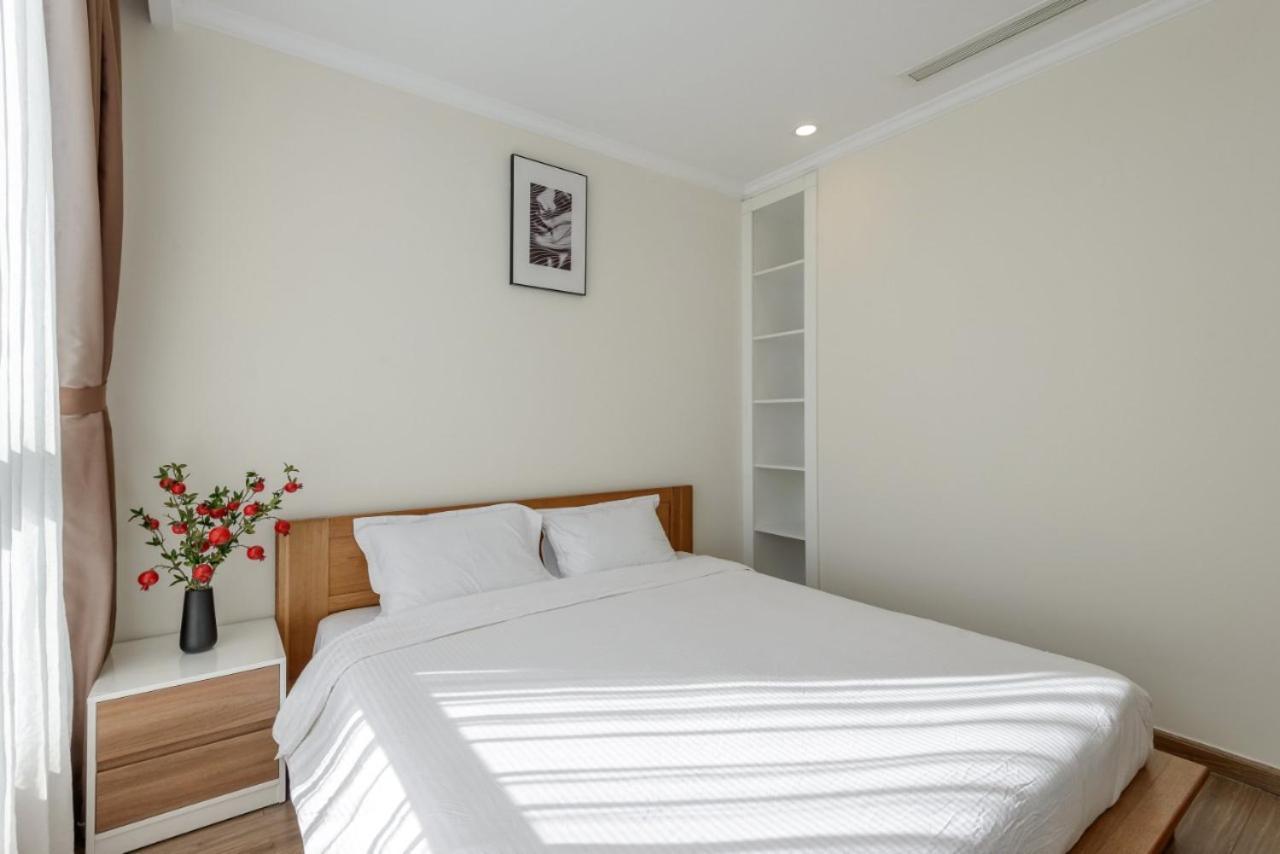 Vinhomes Central Park Luxury For Rent Căn hộ TP. Hồ Chí Minh
