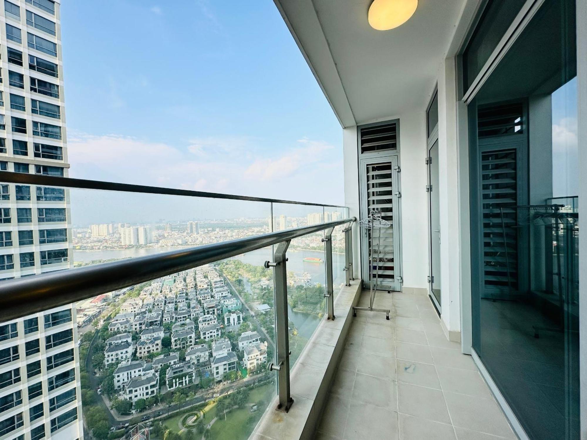 Vinhomes Central Park Luxury For Rent Căn hộ