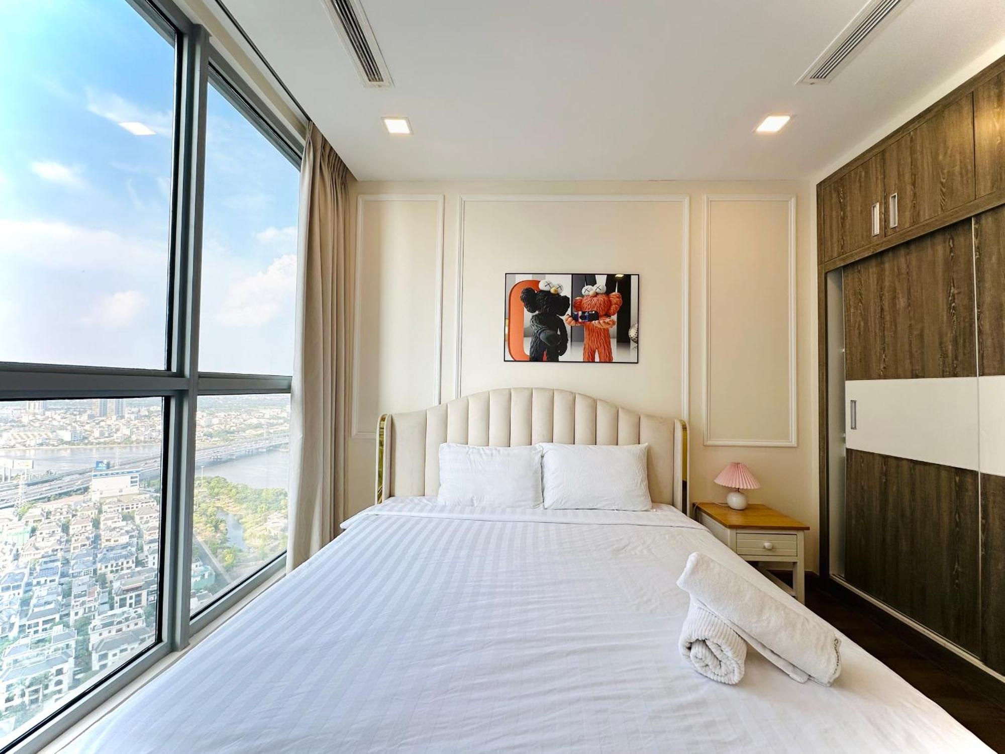 Căn hộ Vinhomes Central Park Luxury For Rent *