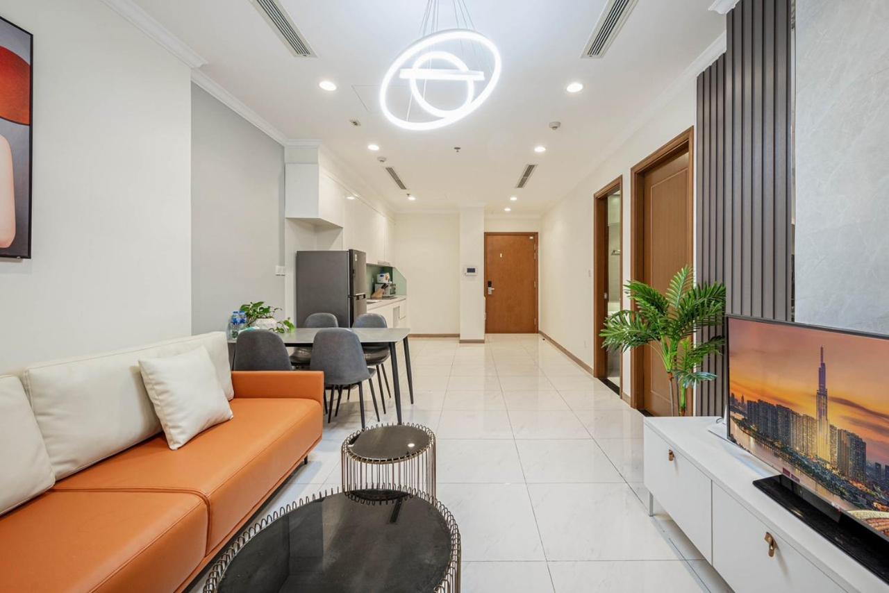 Căn hộ Vinhomes Central Park Luxury For Rent TP. Hồ Chí Minh