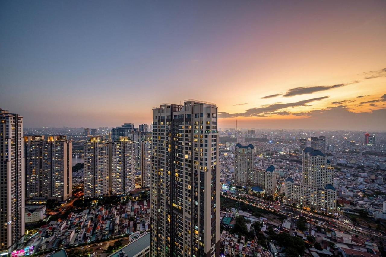 Vinhomes Central Park Luxury For Rent Căn hộ *