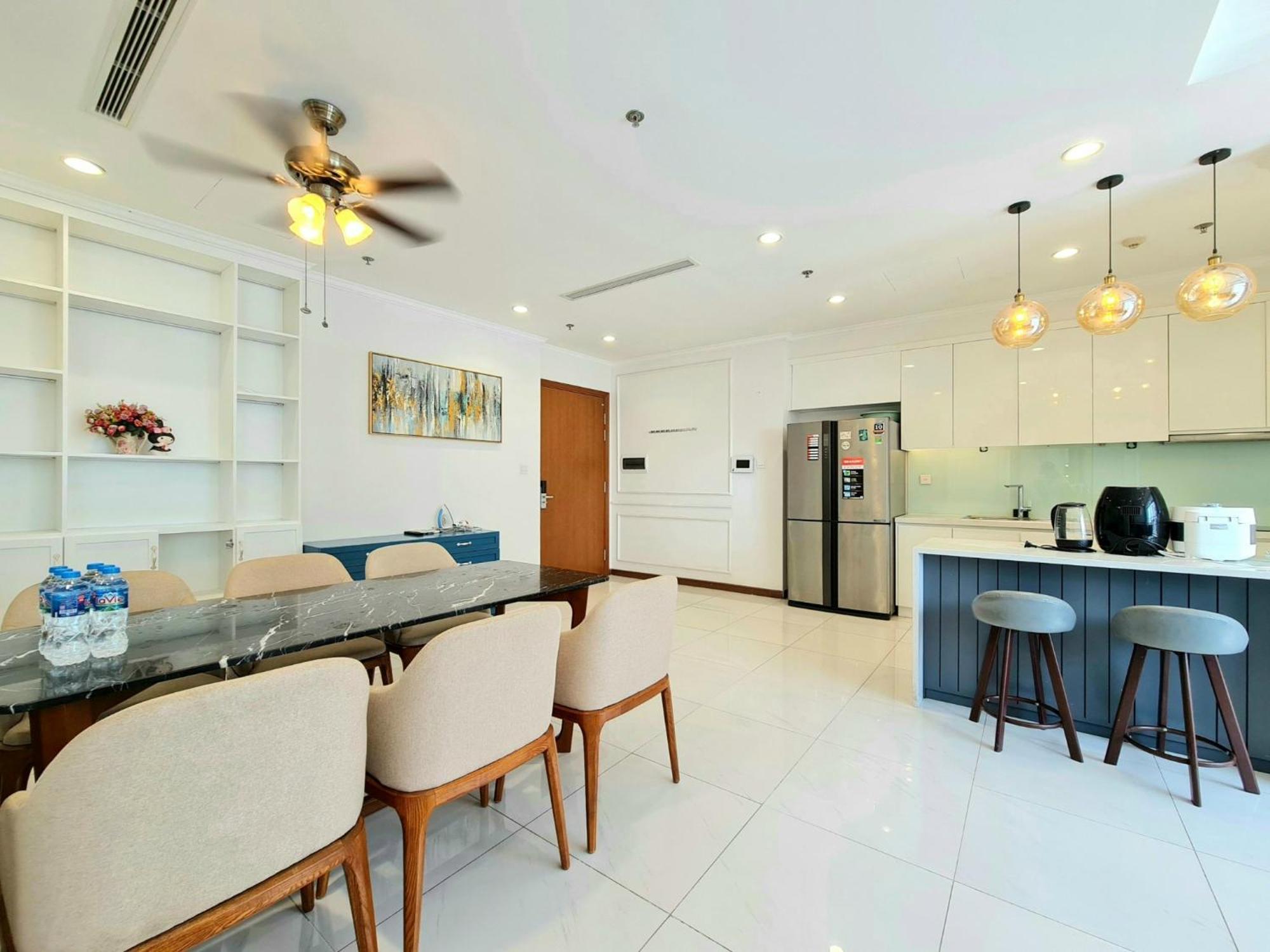 Căn hộ Vinhomes Central Park Luxury For Rent TP. Hồ Chí Minh