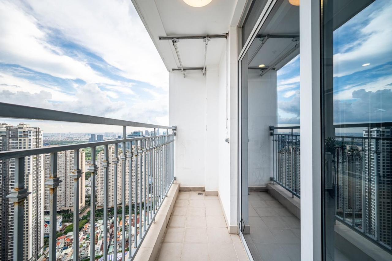 Vinhomes Central Park Luxury For Rent Căn hộ TP. Hồ Chí Minh