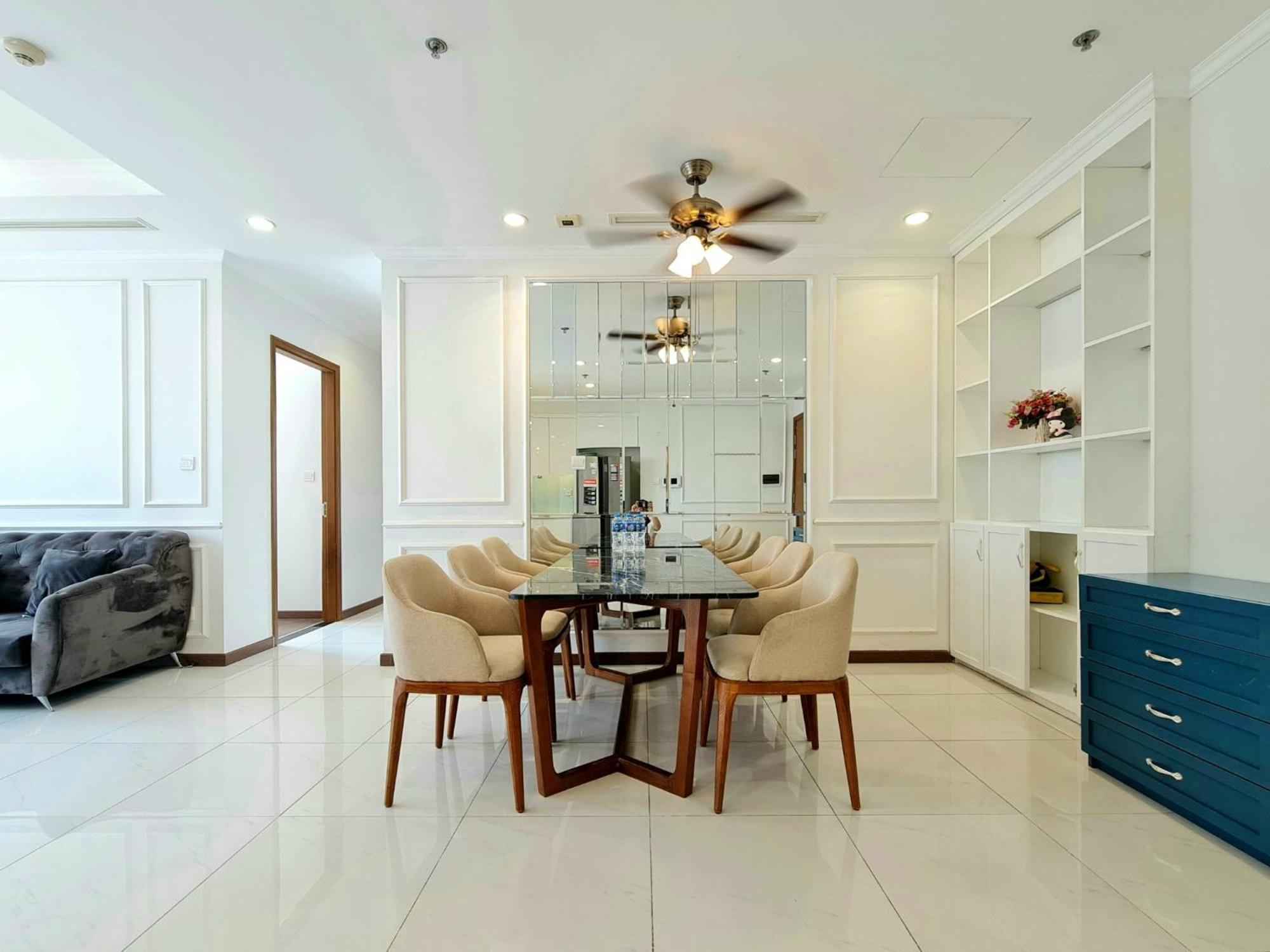 Căn hộ Vinhomes Central Park Luxury For Rent *